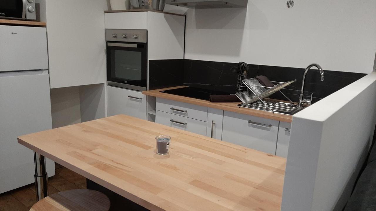 Studio chaleureux en hyper centre Charleville-Mézières Extérieur photo