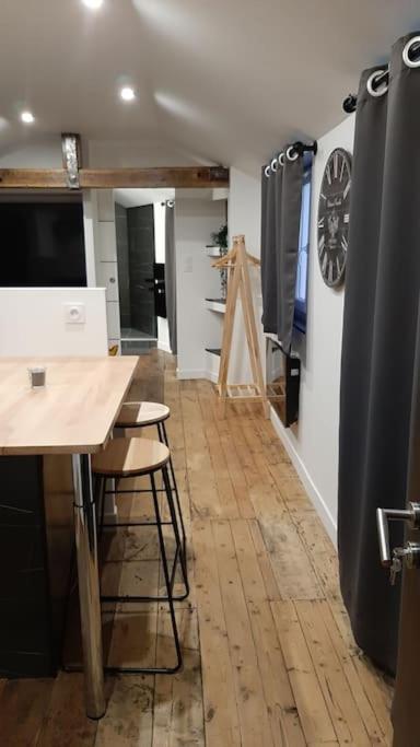 Studio chaleureux en hyper centre Charleville-Mézières Extérieur photo