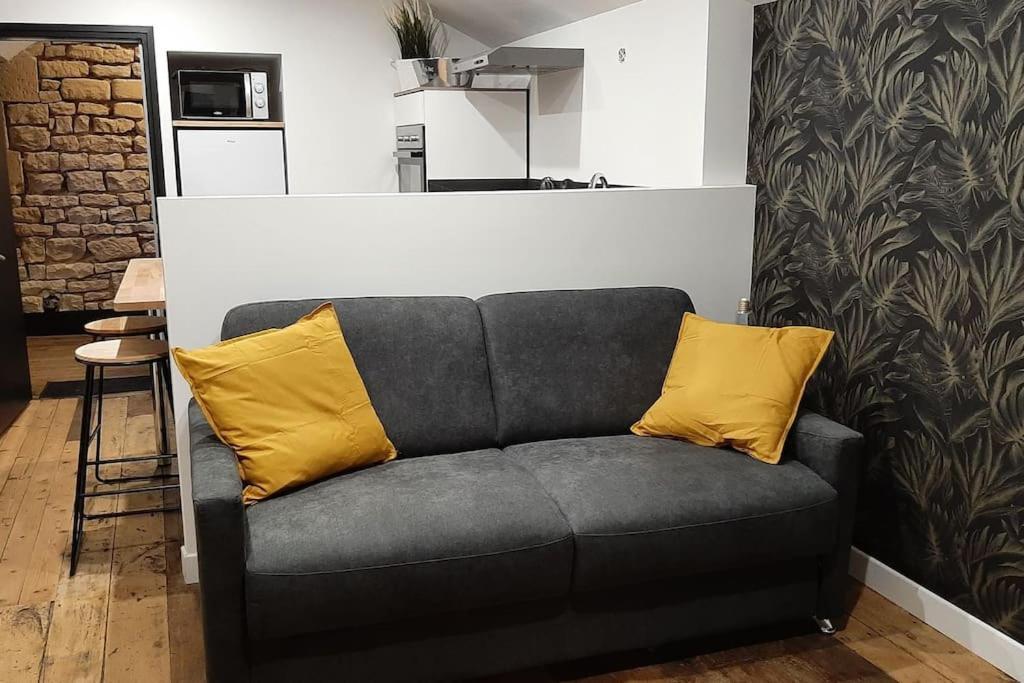 Studio chaleureux en hyper centre Charleville-Mézières Extérieur photo